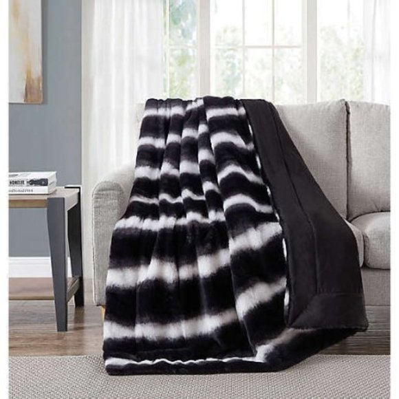 Bedding Denali Faux Fur Throw Blanket In Blackwhite Poshmark